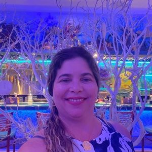 Meet your Posher, Mileydis